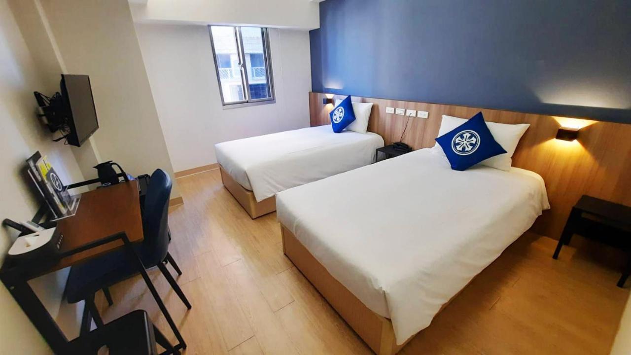 Holo Hotel Tainan Luaran gambar