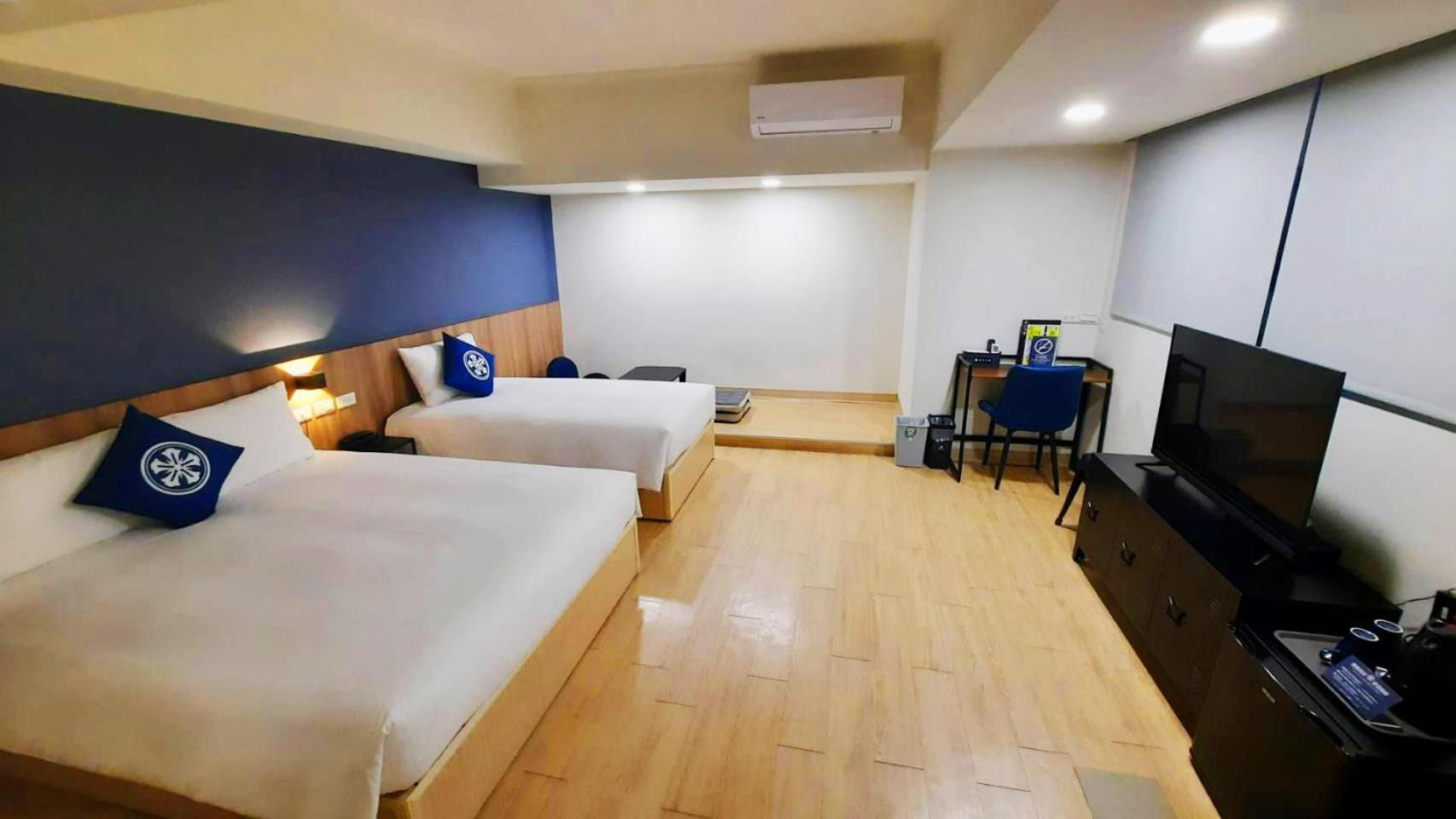 Holo Hotel Tainan Luaran gambar